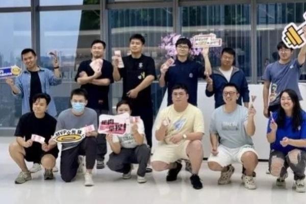 Nhân sự mới bị ép về quê rèn thể lực, đứng dưới nắng nóng, đi bộ 60km, xin ăn-2