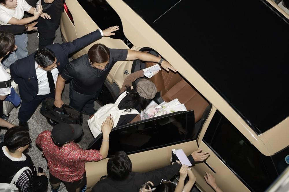 Em gái quốc dân Kim Yoo Jung tới Hà Nội-3