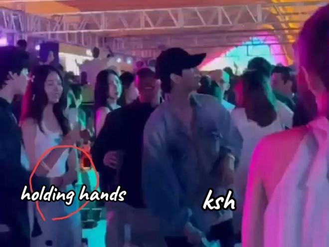 Hot: Kim Soo Hyun chính thức lên tiếng về ảnh thân mật với nữ idol kém 7 tuổi-5