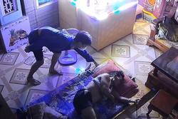 Camera ghi lại hình ảnh tên trộm liều lĩnh ở Quảng Nam