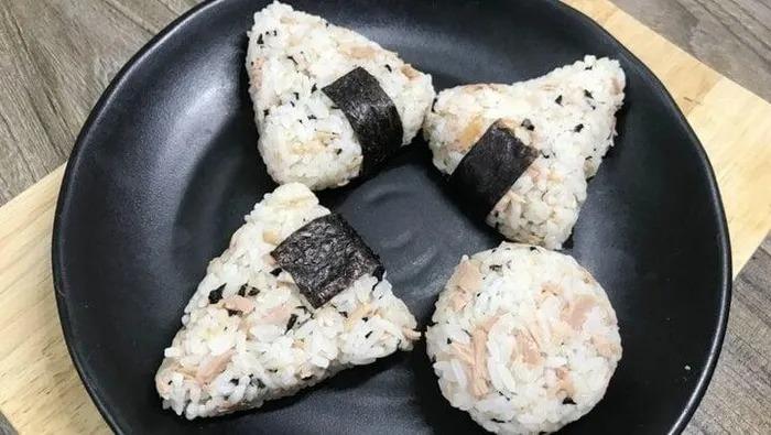 Cách chế biến cơm nguội thành món ngon-4