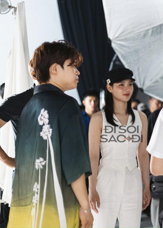 Kim Yoo Jung đẹp phát sáng trong buổi chụp hình ở Việt Nam, nhan sắc xứng danh nữ thần màn ảnh thế hệ mới-1