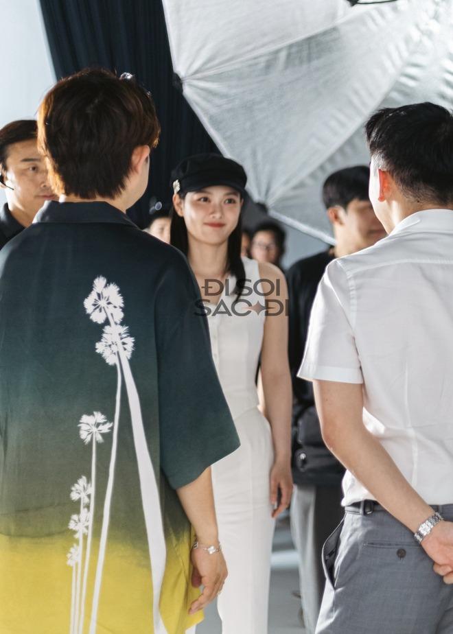 Kim Yoo Jung đẹp phát sáng trong buổi chụp hình ở Việt Nam, nhan sắc xứng danh nữ thần màn ảnh thế hệ mới-2