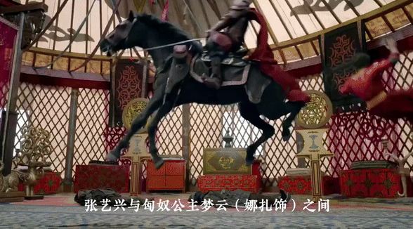 Thành Long ngã xuống thần đàn-1