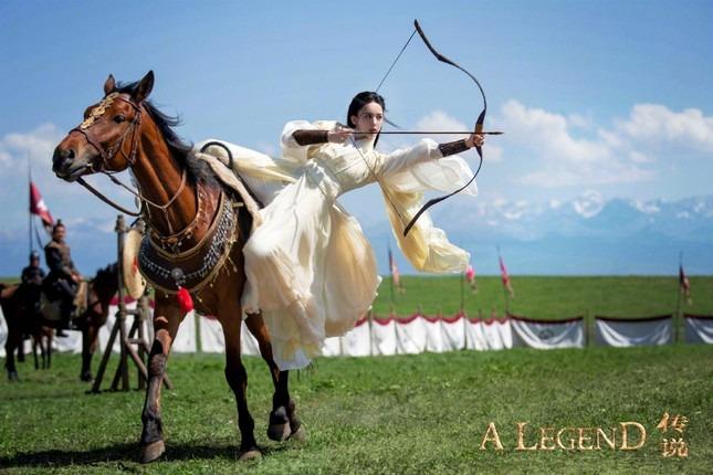 Thành Long ngã xuống thần đàn-4