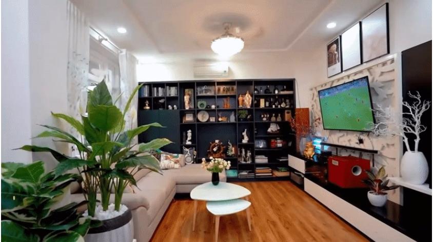 Vy Oanh đăng clip để lộ nhẫn kim cương cỡ khủng-7