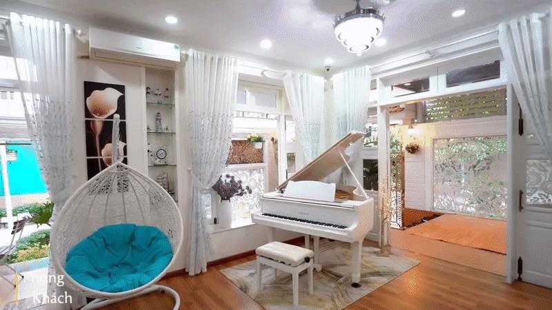 Vy Oanh đăng clip để lộ nhẫn kim cương cỡ khủng-8