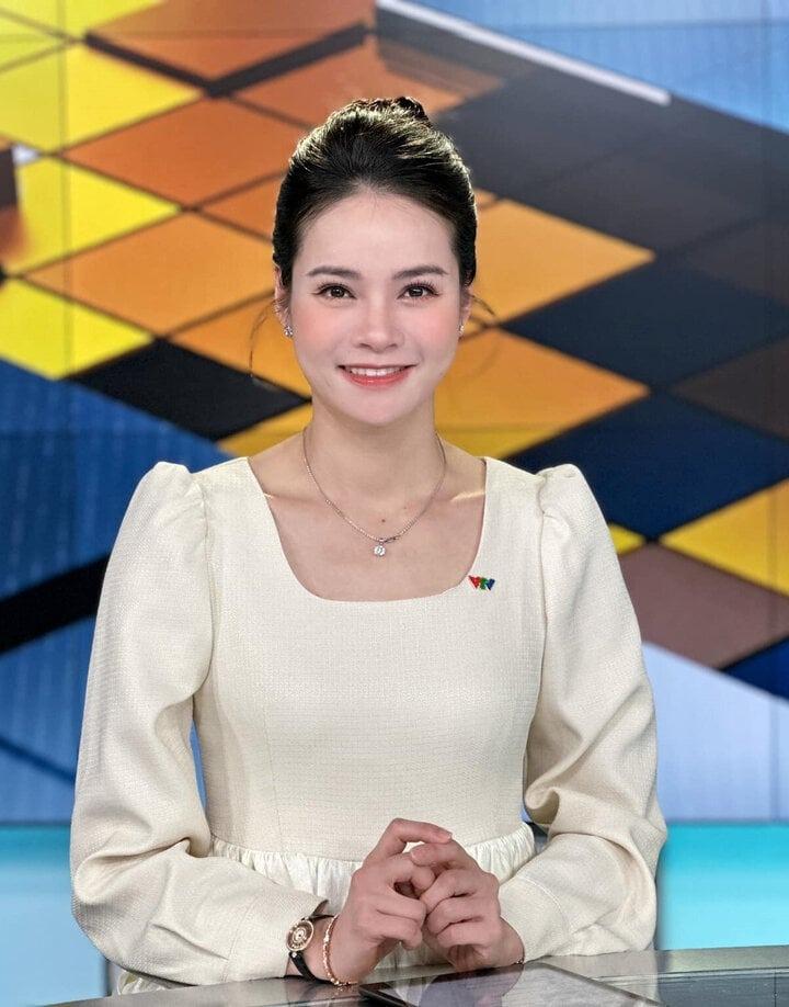 MC Thu Hương VTV lần đầu tiết lộ về ông xã doanh nhân rất chiều vợ-4