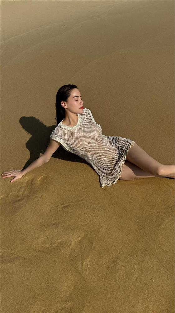 Bà mẹ 3 con Hồ Ngọc Hà diện áo lưới xuyên thấu-2