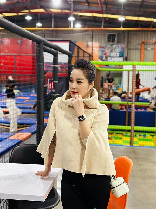 Nhan sắc tuổi 39 của Vàng Anh Minh Hương