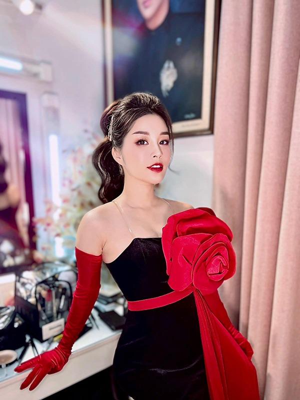 Nhan sắc tuổi 39 của Vàng Anh Minh Hương