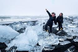 Chiêm ngưỡng vẻ đẹp của bãi biển kim cương, tuyệt tác lấp lánh tại Iceland