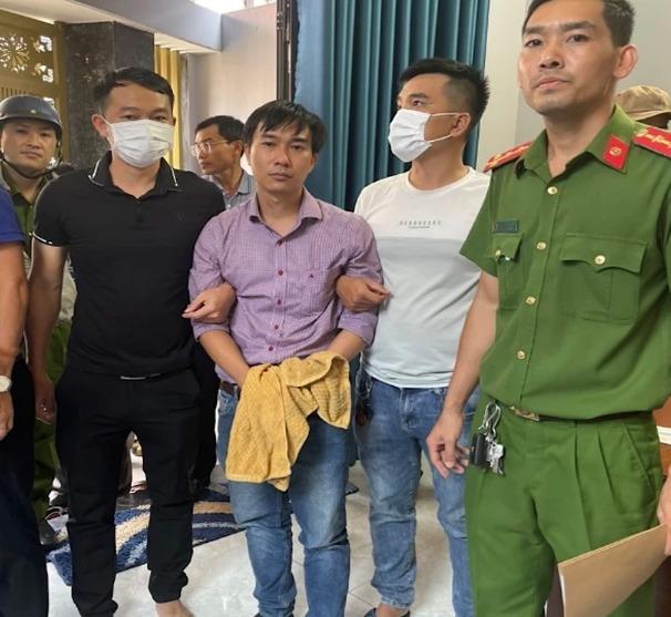 Diễn biến MỚI trong vụ bác sĩ sát hại người tình, phân xác rồi phi tang ở nhiều nơi-1