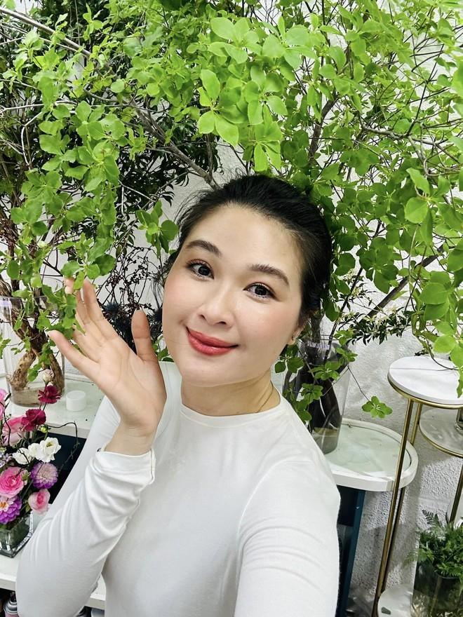 Huy Khánh bị soi dấu hiệu rạn nứt hôn nhân lần 2, vợ về Việt Nam nhưng né chạm mặt-3