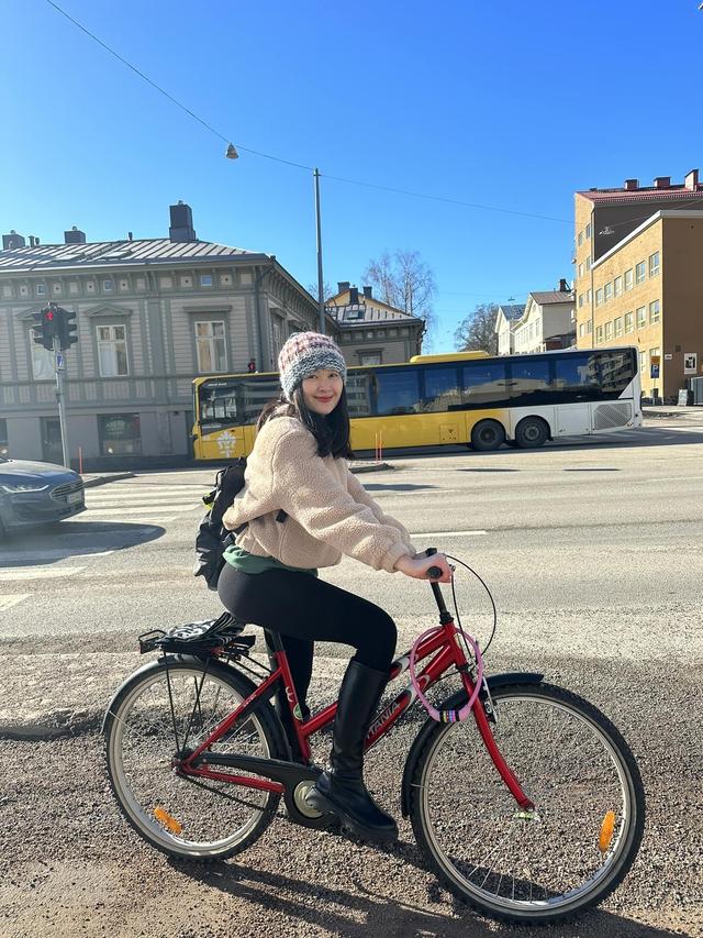 Huy Khánh bị soi dấu hiệu rạn nứt hôn nhân lần 2, vợ về Việt Nam nhưng né chạm mặt-6