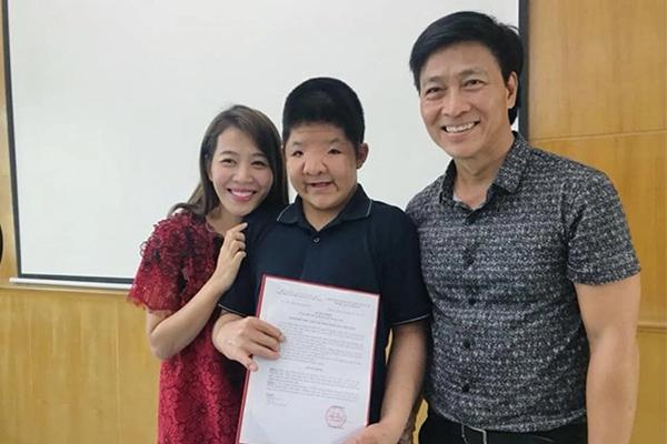 Học cách rèn con đỉnh cao của MC Diệp Chi qua căn phòng màu hồng siêu ngăn nắp-39