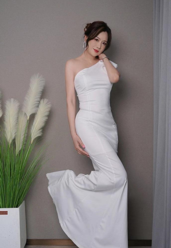 Mỹ nhân gợi cảm Trương Văn Từ tự làm cô dâu sau nhiều lần đổ vỡ-10