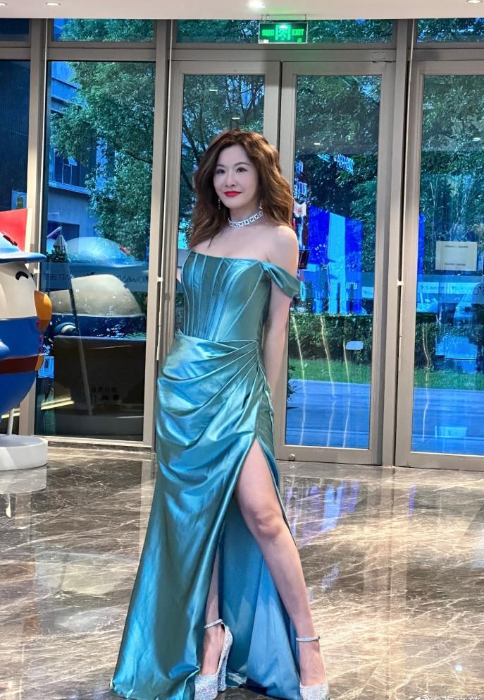 Mỹ nhân gợi cảm Trương Văn Từ tự làm cô dâu sau nhiều lần đổ vỡ-12