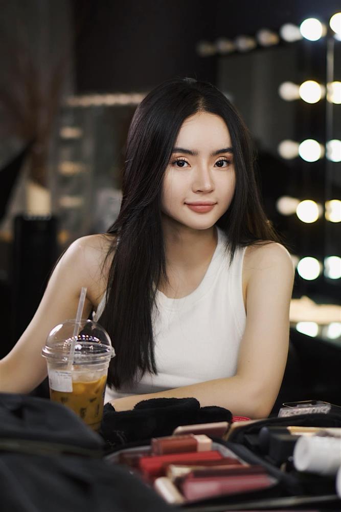 Sự thay đổi của dàn sao nhí Mùi Ngò Gai sau 18 năm: Angela Phương Trinh vướng thị phi, Yeye Nhật Hạ từng tự ti vì tăng 40kg-9