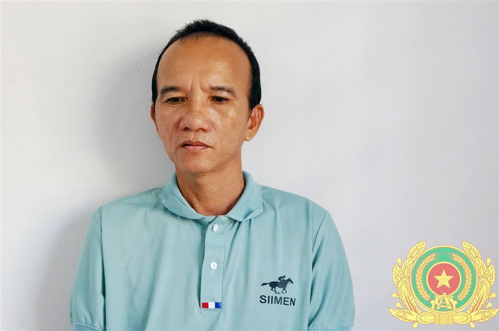 Lật mặt những kẻ giả công an để lừa tình, tiền và làm những chuyện bất ngờ-2