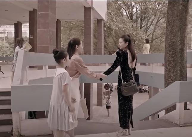 Khán giả sốc vì cảnh phim của Lương Thu Trang quá vô lý-2