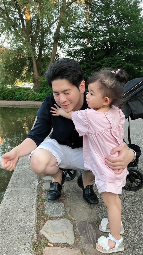 Ái nữ của bạn gái cũ Trấn Thành từng bí mật sinh ở Đức, ngày lớn xinh như búp bê, giống bố doanh nhân y đúc-4