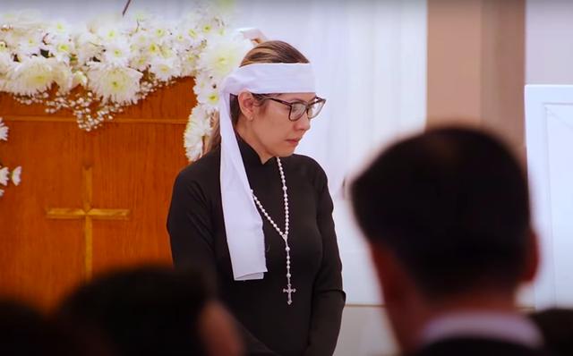 Vợ Đức Tiến: Tôi đang trong thế kẹt, nhỡ có chuyện gì với má thì tôi càng không sống nổi-1