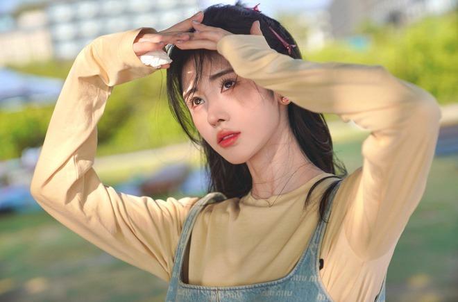 Nóng: 1 nghệ sĩ bị tố đuổi người khỏi thang máy sân bay vì thích riêng tư-3