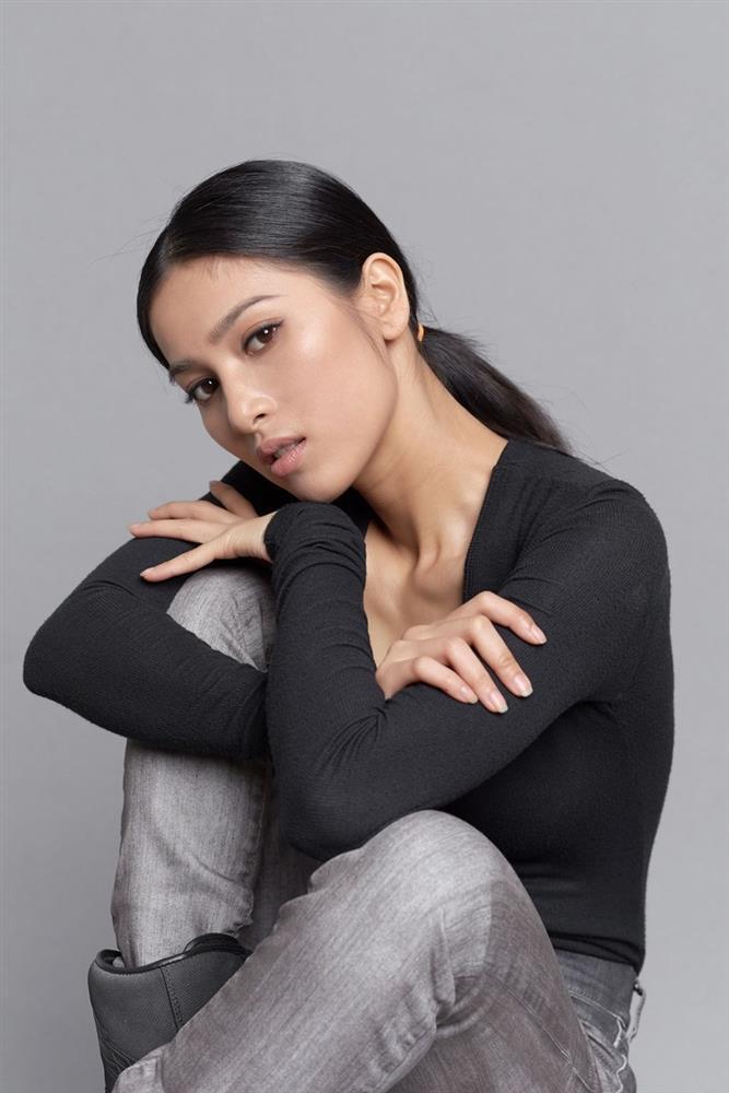 Bóng hồng bên cạnh Johnny Trí Nguyễn hơn 12 năm vẫn không màng danh phận, cuộc sống bình yên ở nhà lá 1.800m2 cùng bạn trai-4