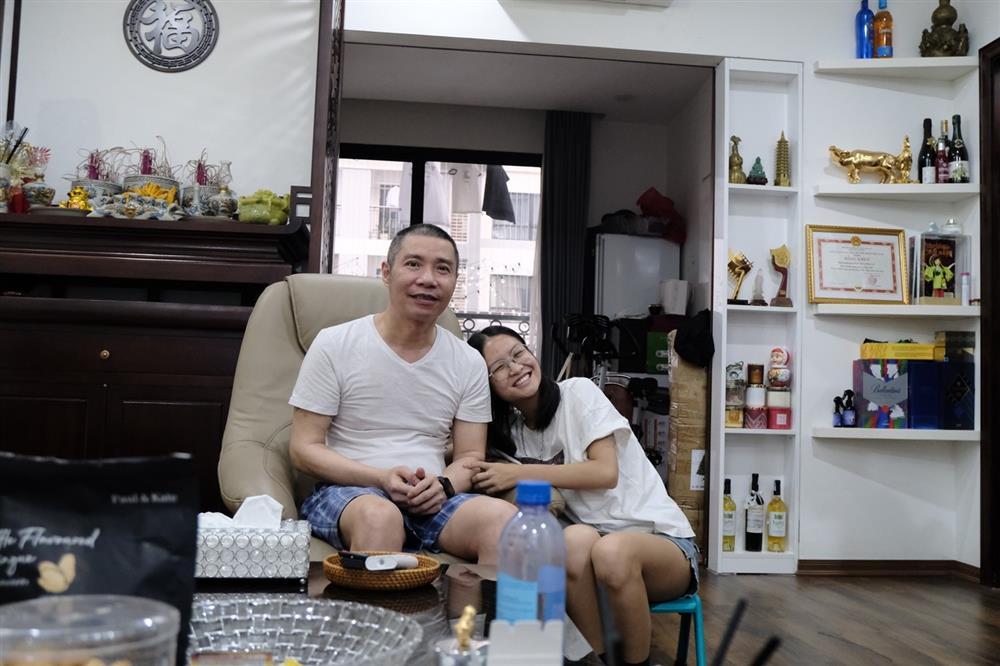 Con gái NSND Công Lý: Tôi rất biết ơn cô Ngọc Hà - vợ mới của bố!-1