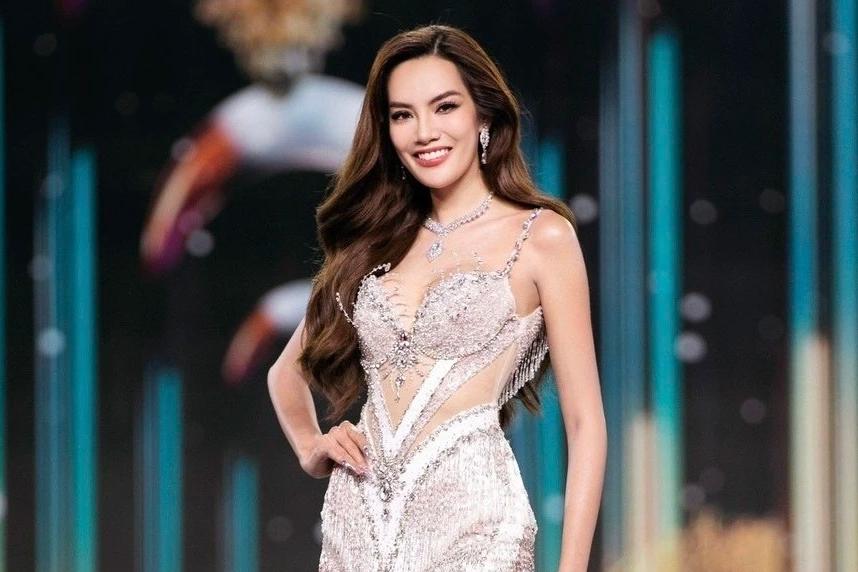 Lê Hoàng Phương gợi cảm sau khi vừa thắng kiện, Anh Thư hở bạo-17