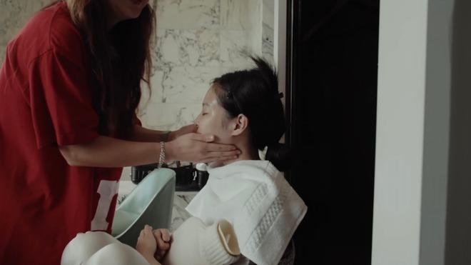 1,2 triệu người xem gái xinh úp mặt vào bát nước đá: Tip làm đẹp 0 đồng nhưng hiệu quả cực kỳ-4