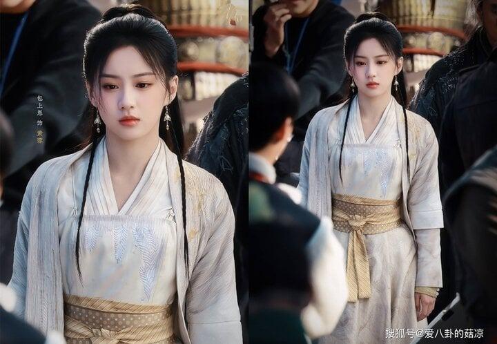 Nhan sắc nữ thần thế hệ mới đóng Hoàng Dung trong phim Thế Giới Võ Hiệp Kim Dung-2