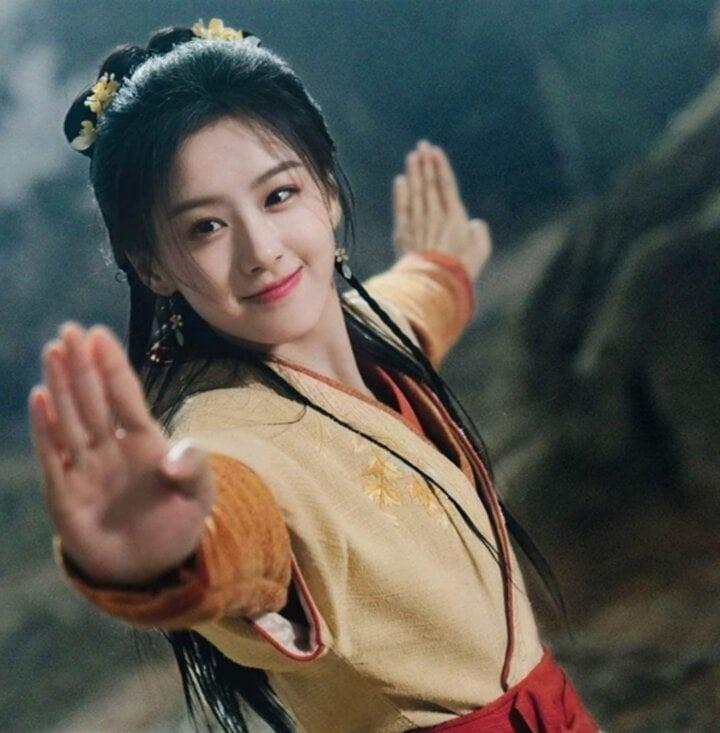 Nhan sắc nữ thần thế hệ mới đóng Hoàng Dung trong phim Thế Giới Võ Hiệp Kim Dung-3