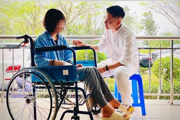 Phản ứng của những bệnh nhân K được 1900 Hair Salon tặng tóc-1