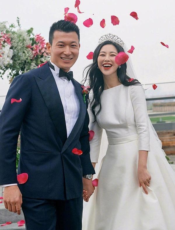 Mỹ nhân 8 lần lọt top đẹp nhất thế giới: Siêu giàu từ phim tới đời, Lưu Diệc Phi cũng phải kém cạnh-7