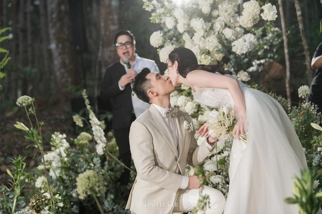 Thiếu gia Minh Đạt phải cầu hôn Midu 2 lần, hoá ra vì lý do khó ai ngờ-4