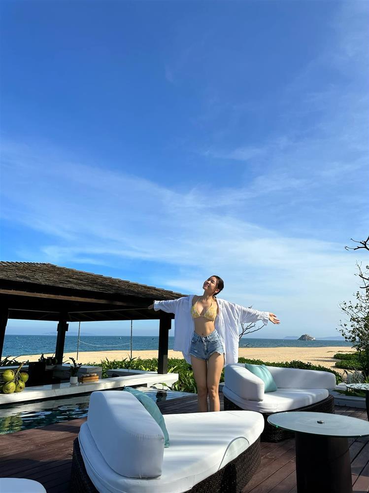 Bạn gái Đặng Văn Lâm và những lần khoe bikini đốt mắt người nhìn-9