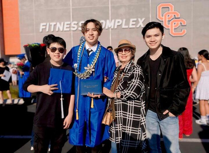 Bằng Kiều vắng mặt trong lễ tốt nghiệp của con trai, vợ cũ đầy tâm trạng-3