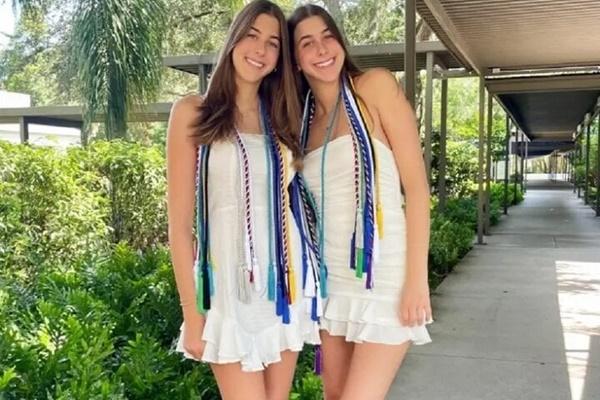 Độc lạ Nghệ An: Gia đình có tới 4 cặp sinh đôi-5