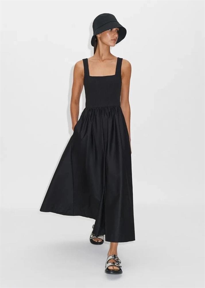 Bí kíp mặc đồ đen vừa đẹp mắt, vừa sành điệu trong mùa hè-4