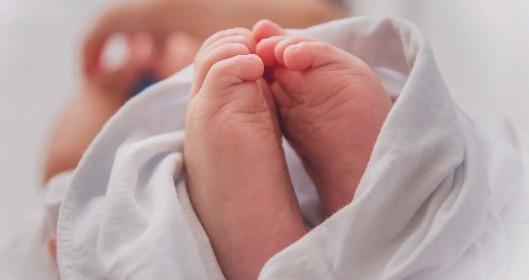 Phát hoảng trào lưu sinh con tại nhà thuận tự nhiên: Hà Nội thông tin chính thức về sự việc-2