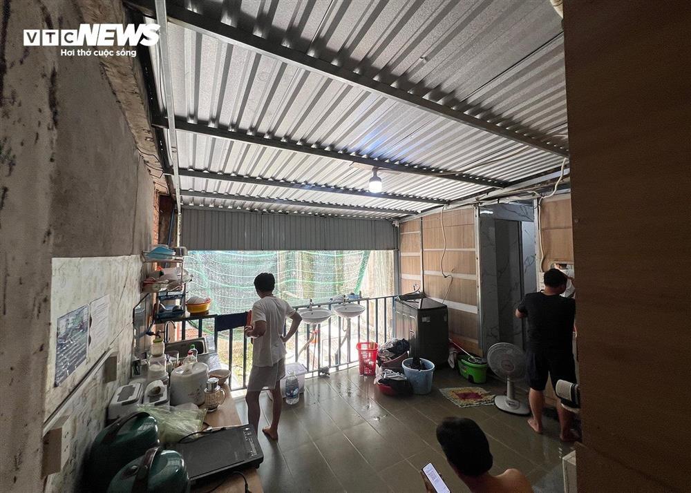 Nghẹt thở sống trong hộp ngủ 2 mét vuông ở TP.HCM-5