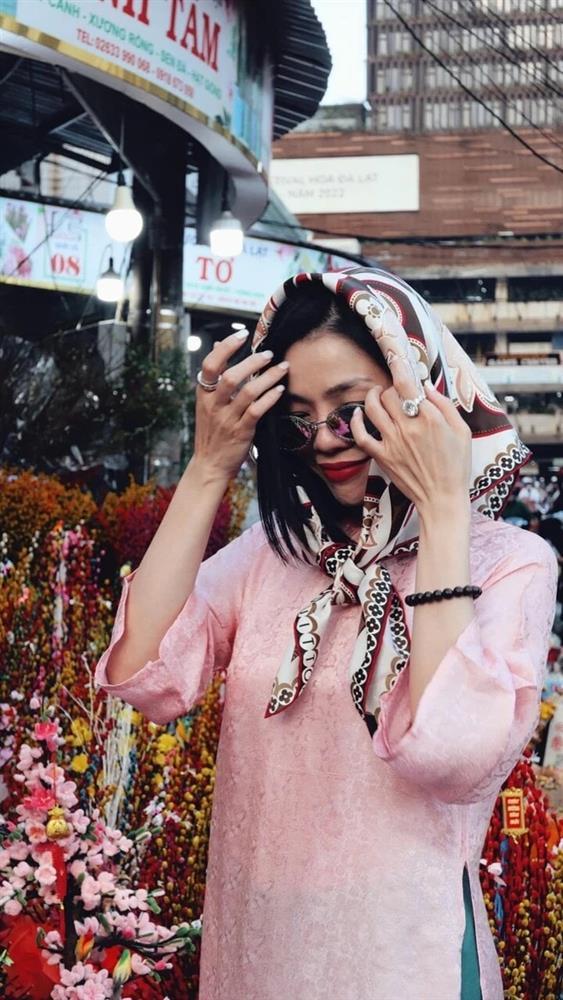 Những nữ hoàng kim cương Vbiz: Lệ Quyên đeo kín tay, Lý Nhã Kỳ lôi kim cương nghiên cứu, Thu Minh được fan xin nhẫn kim cương-3