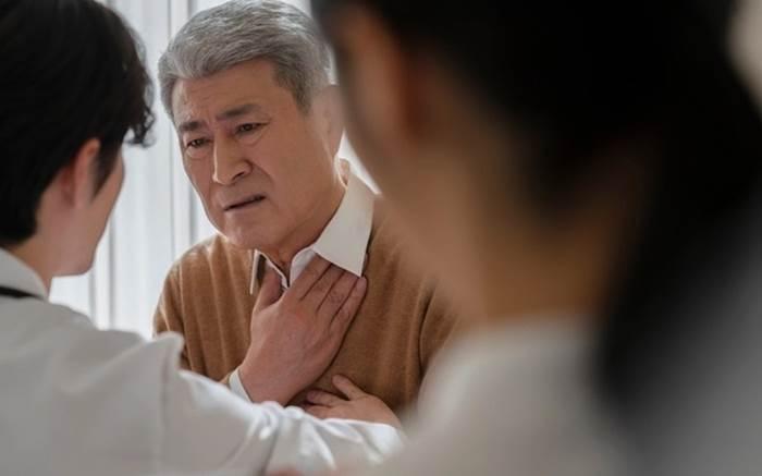 Con gái lấy chồng đẹp trai tài giỏi, sau 2 tuần bố vợ đã suy sụp trước lời đề nghị của con rể-1