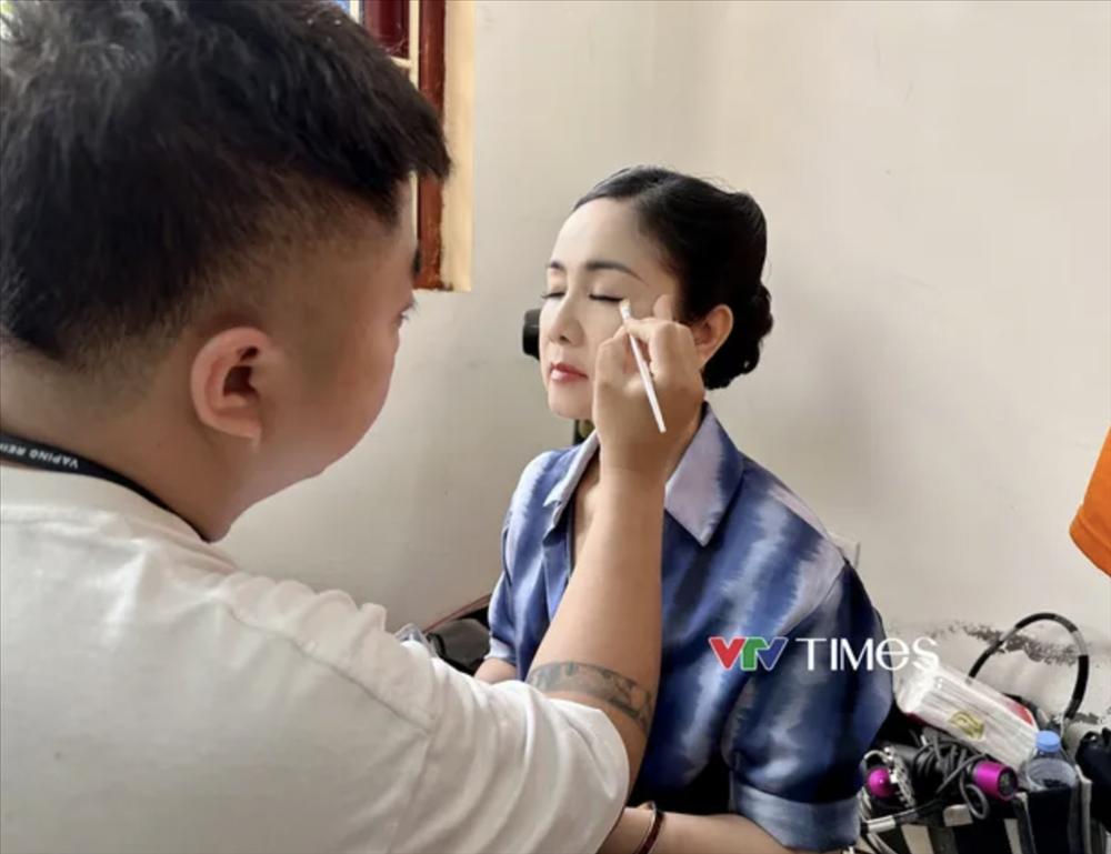 Hình ảnh trái ngược của NSND Thu Hà trên phim và ngoài đời-4