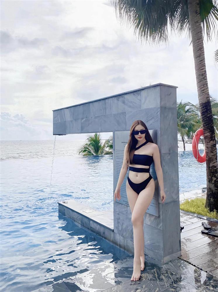 Soi loạt bikini đi biển của Hàn Trang - người yêu cũ Thanh Sơn-5