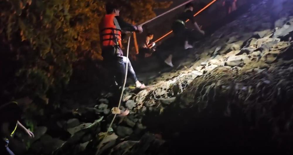 Tìm thấy thi thể người phụ nữ bị nước cuốn trôi ở Bình Dương-1