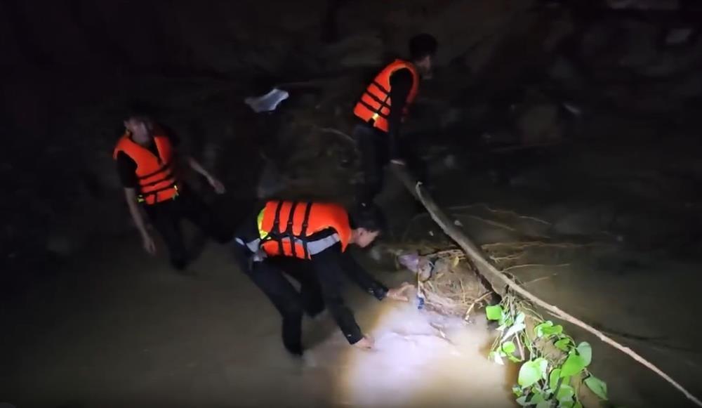 Tìm thấy thi thể người phụ nữ bị nước cuốn trôi ở Bình Dương-2