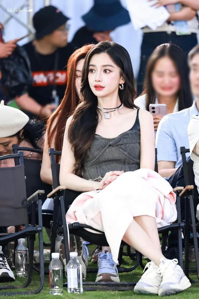 Ảnh chụp lén gây sốc của Angelababy-2